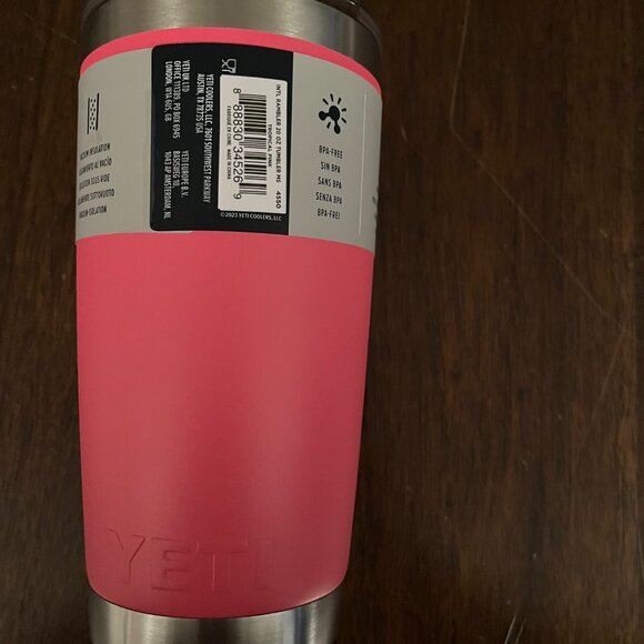 YETI 20 oz Rambler Tumbler - Picture 4 of 5